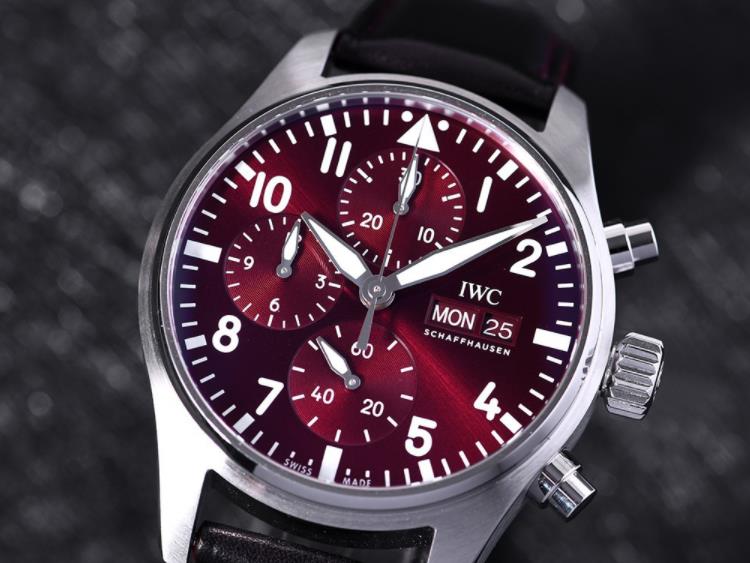 IWC万国表飞行员计时腕表41虎年特别版(图)