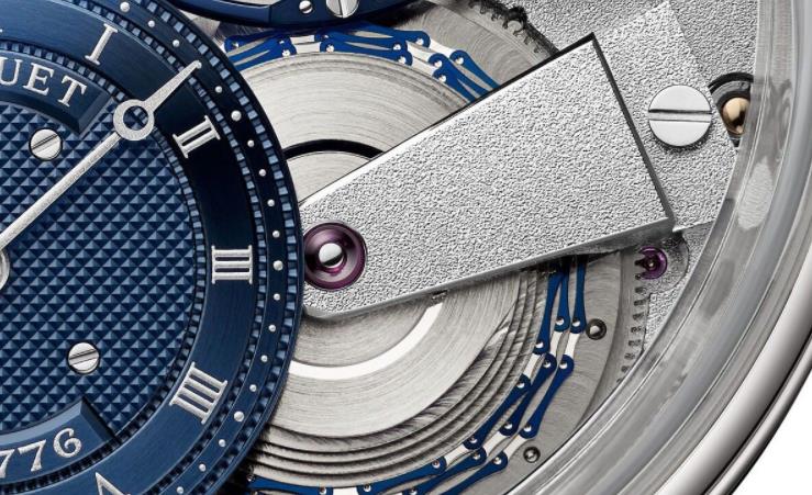 宝蓝色新款Tradition Tourbillon 7047(图)